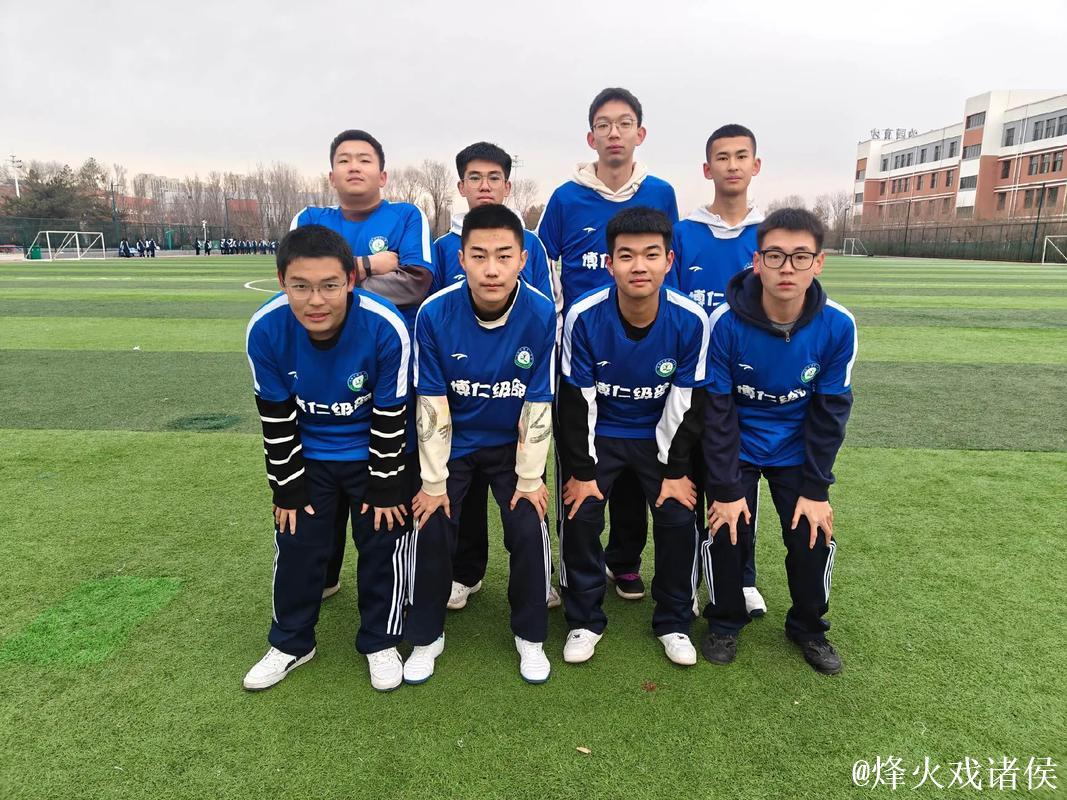 商丘市外国语实验小学举办第八届“校长杯”校园足球赛